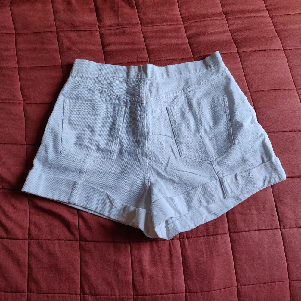 Zara Shorts - Picture 2 of 3